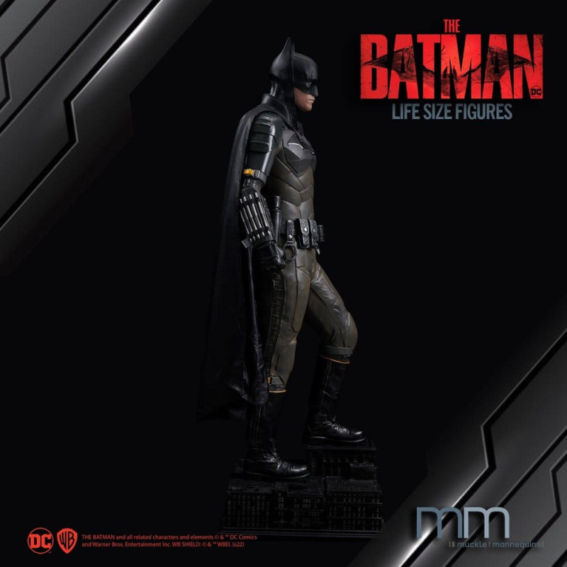 The Batman Life-Size Figure Batman 218 cm 3