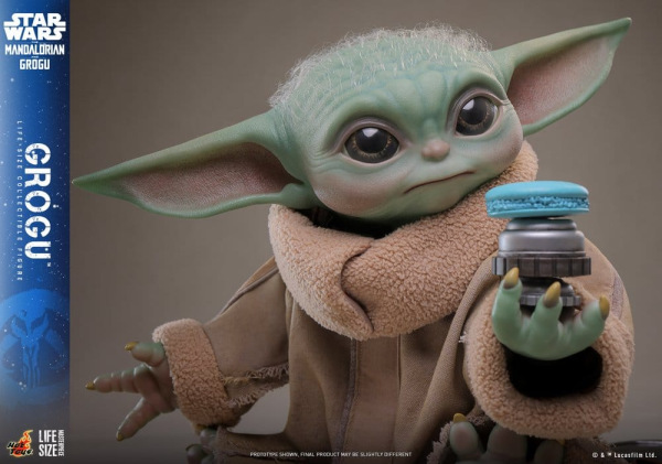 Star Wars: The Mandalorian & Grogu Life-Size Figure Grogu 38 cm 7
