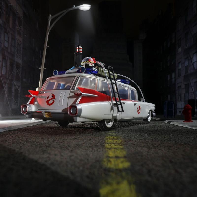 Ghostbusters Plasma Series Vehicle 1/18 Ecto-1 (1984)