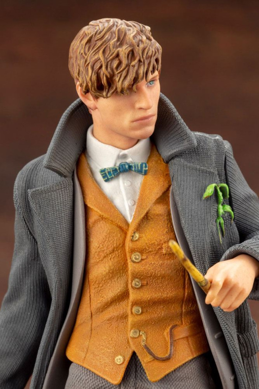 Fantastic Beasts 2 ARTFX+ PVC Statue 1/10 Newt Scamander 18 cm 10
