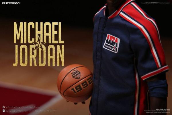 NBA Collection Real Masterpiece Action Figure 1/6 Michael Jordan Barcelona '92 Limited Edition 30 cm
