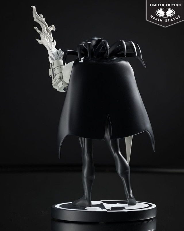 DC Direct Batman: Black & White Statue 1/10 Azrael by Joe Quesada 21 cm 5