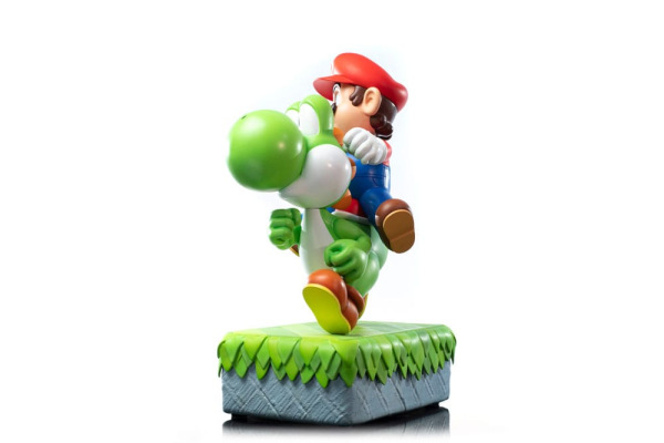 Super Mario Statue Mario & Yoshi 48 cm 4
