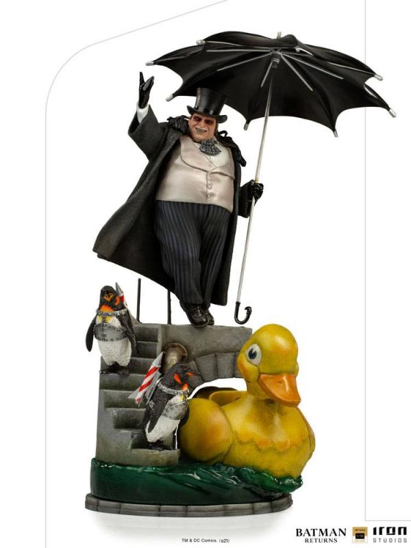 Batman Returns: Penguin 1/10 Deluxe Art Scale Statue - Iron Studios