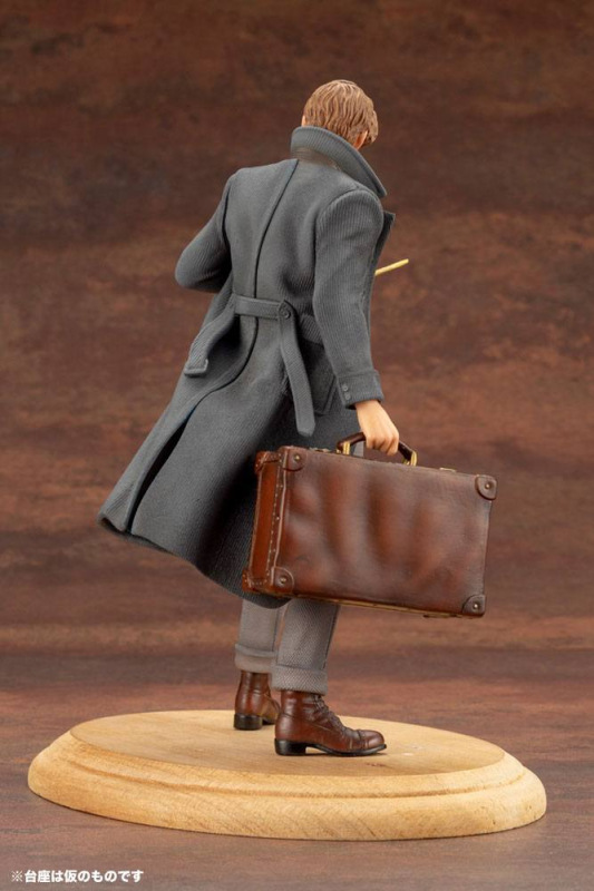 Fantastic Beasts 2 ARTFX+ PVC Statue 1/10 Newt Scamander 18 cm 4