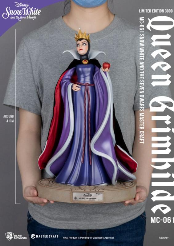 Disney Snow White and the Seven Dwarfs Master Craft Statue Queen Grimhilde 41 cm 2