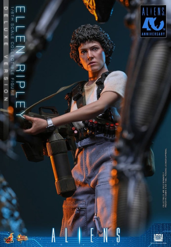 Alien Movie Masterpiece Action Figure 1/6 Ellen Ripley (Deluxe Version) 30 cm 9
