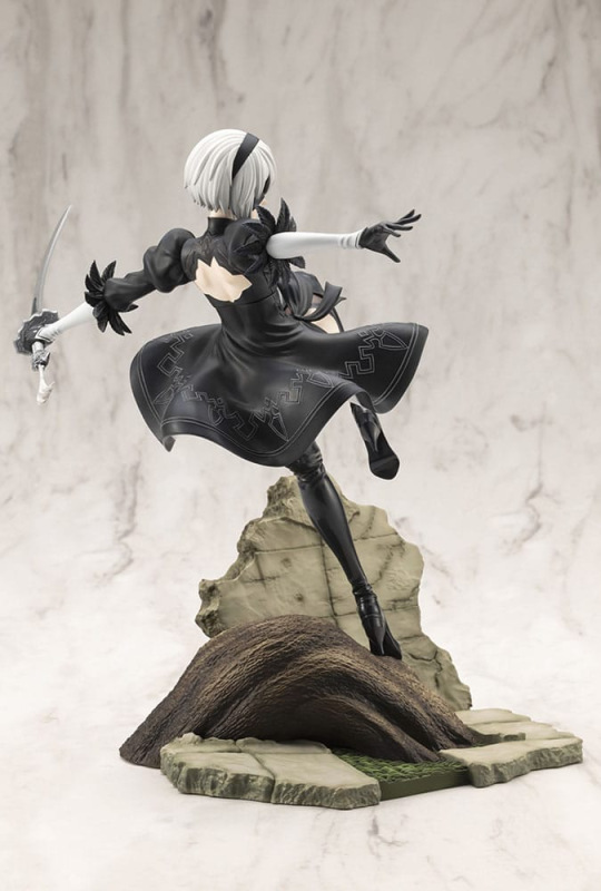 Nier:Automata Ver. 1.1a ARTFX J Statue 1/8 2B 24 cm 2