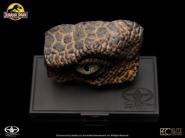 Jurassic Park 1/1 Replica Bust Velociraptor Eye 23 cm 4