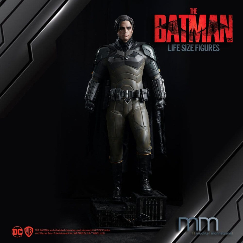 The Batman Life-Size Figure Batman 218 cm 4