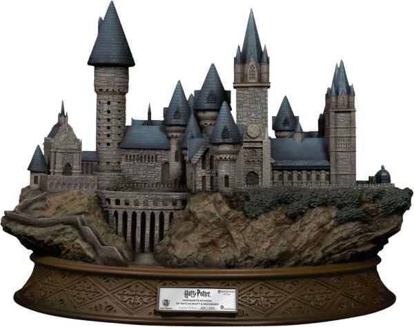 Harry Potter: Hogwarts School Of Witchcraft And Wizardry 32 cm Master Craft Statue - BKT