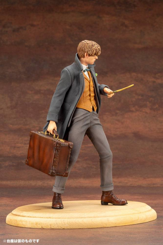 Fantastic Beasts 2 ARTFX+ PVC Statue 1/10 Newt Scamander 18 cm 5