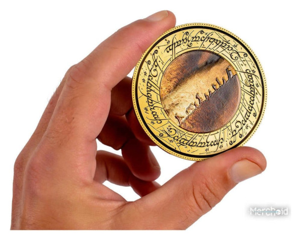 Lord of the Rings Coin with Display Stand The Fellowship 9