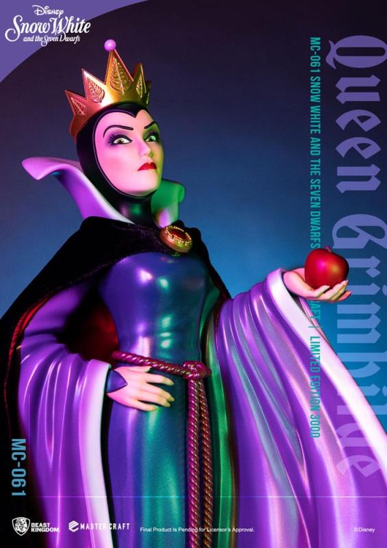 Disney Snow White and the Seven Dwarfs Master Craft Statue Queen Grimhilde 41 cm 1