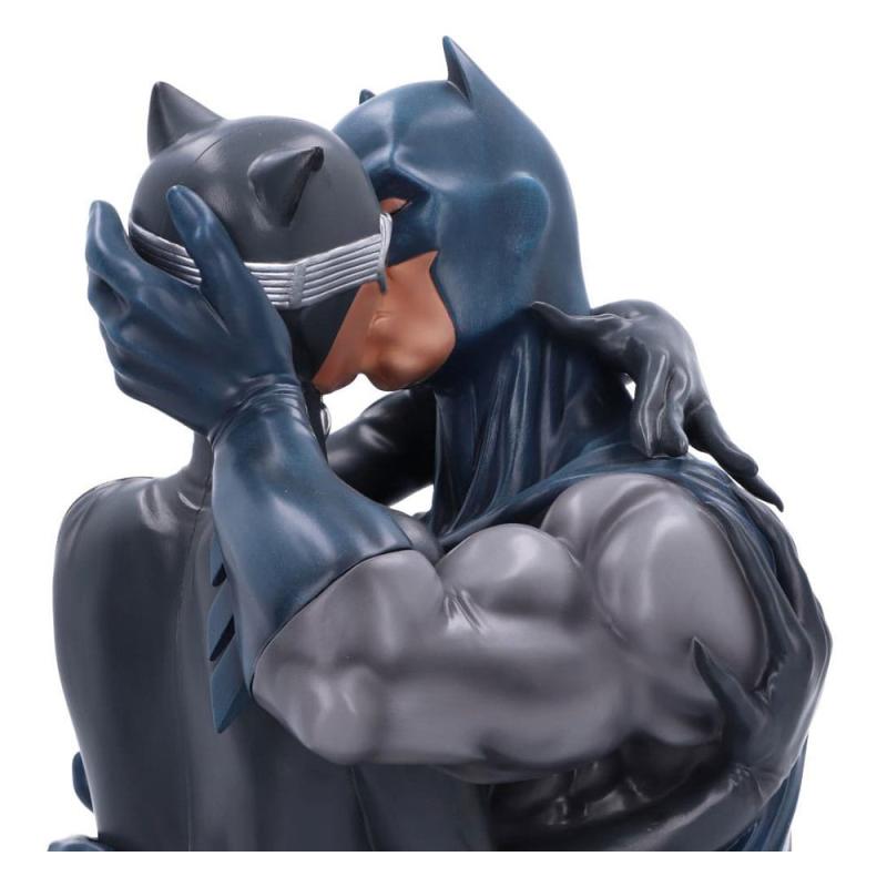 DC Comics: Batman & Catwoman 30 cm Bust  - Nemesis Now