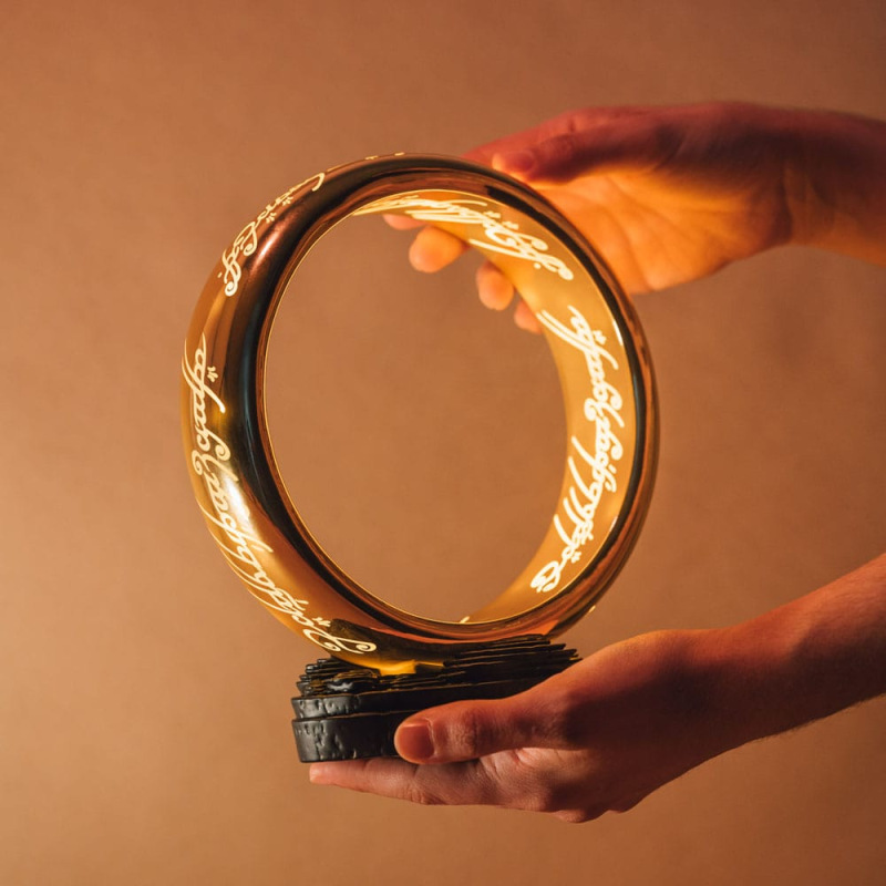 The Lord of the Rings Lamp with USB-C One Ring 4