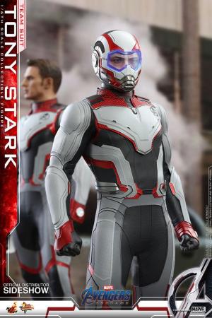 Avengers Endgame: Tony Stark (Team Suit) - Figure 1/6  - Hot Toys