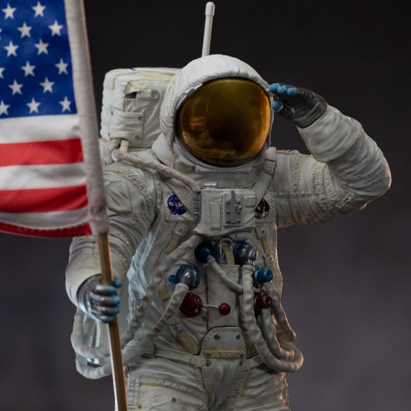 NASA Art Scale Statue 1/10 Apollo 11 Astronaut 23 cm 10