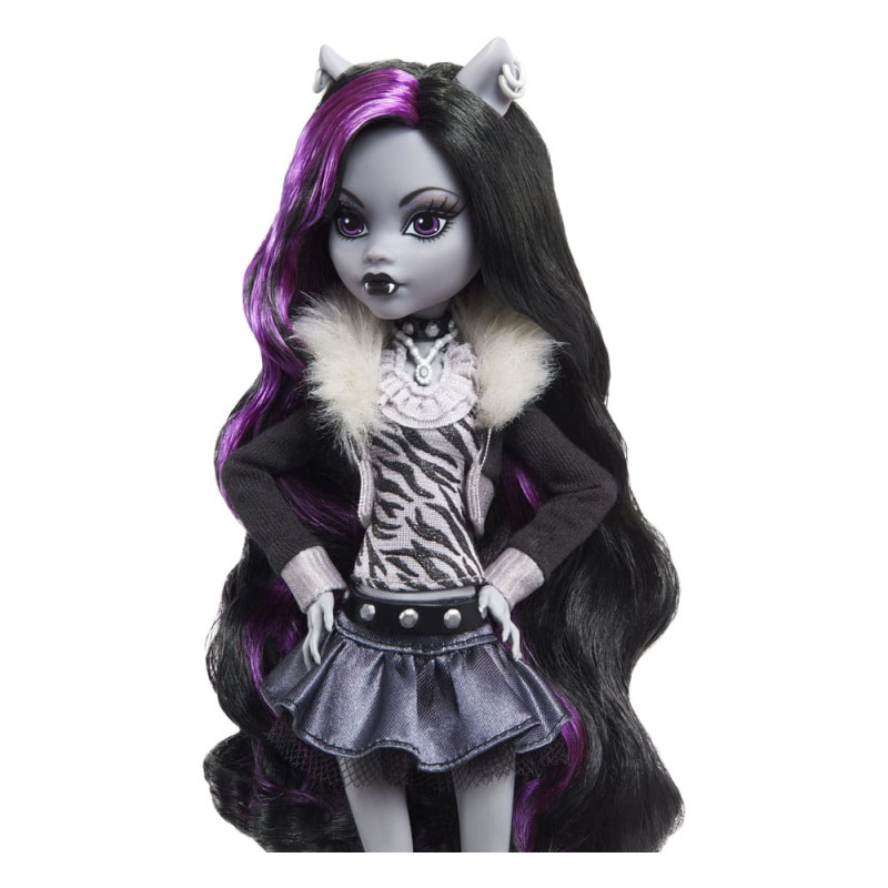 Monster High Reel Drama Doll Clawdeen Wolf in Black And White 4