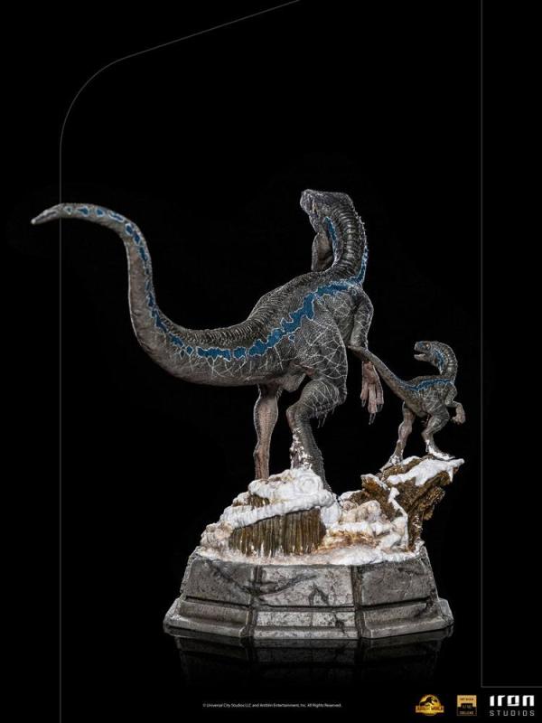 Jurassic World Dominion Deluxe Art Scale Statue 1/10 Blue and Beta 20 cm