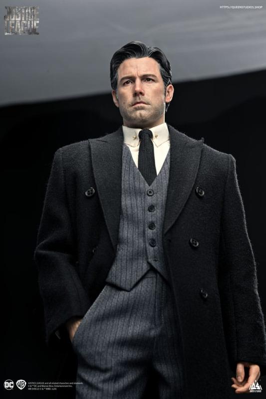 Justice League Statue 1/4 Bruce Wayne (Ben Affleck) 51 cm 6