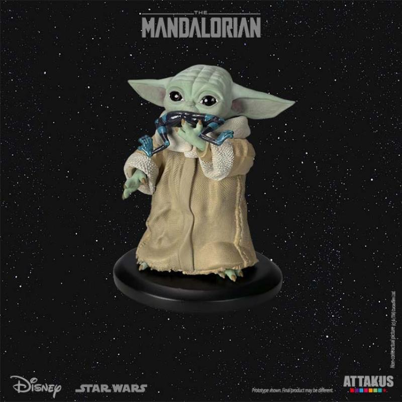 Star Wars: The Mandalorian Classic Collection Statue 1/5 Grogu Eating Frog 10 cm