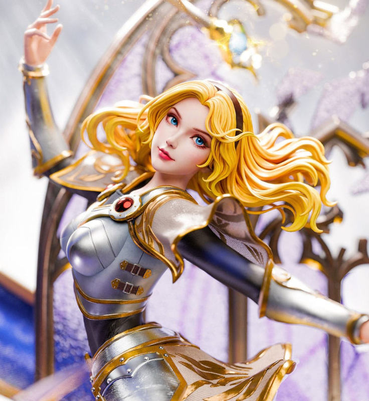 League of Legends Statue Lux 42 cm 2