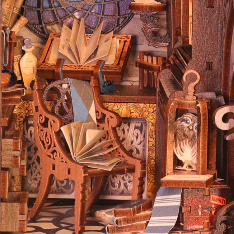 Book Nook Nebula Common Room 23 x 11 cm 8