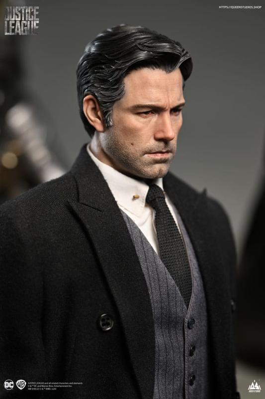 Justice League Statue 1/4 Bruce Wayne (Ben Affleck) 51 cm 10