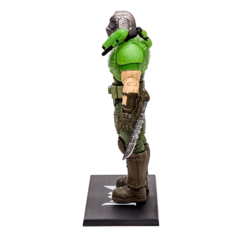 Doom Eternal Action Figure Doom Slayer Classic (Glow In The Dark Edition) Gold Label 18 cm