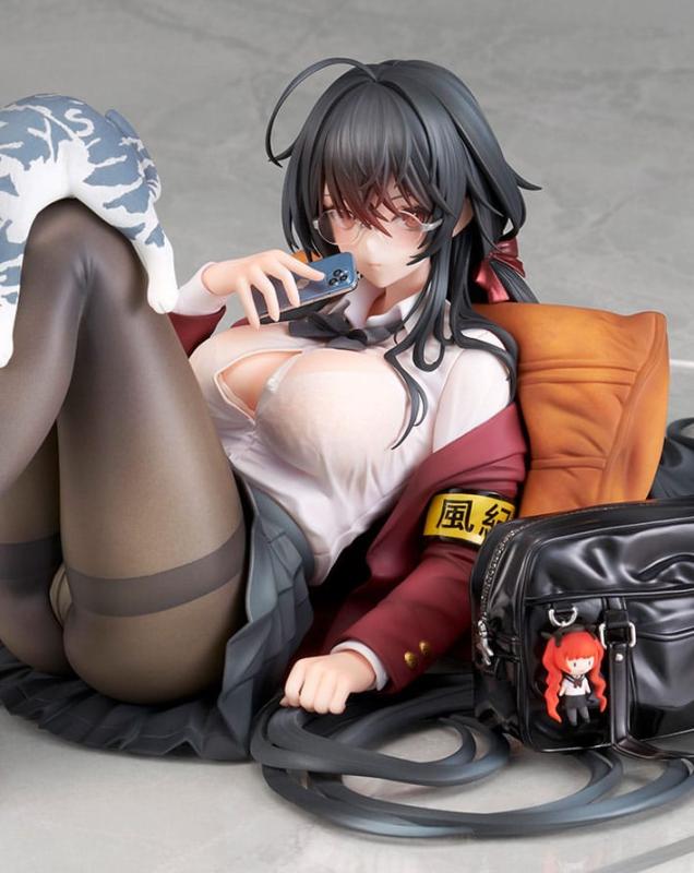 Azur Lane PVC Statue 1/7 Taiho Sweet Time After School Ver. 32 cm 11