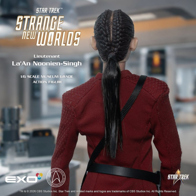 Star Trek: Strange New Worlds Action Figure 1/6 Lt. La'An Noonien-Singh 28 cm 8