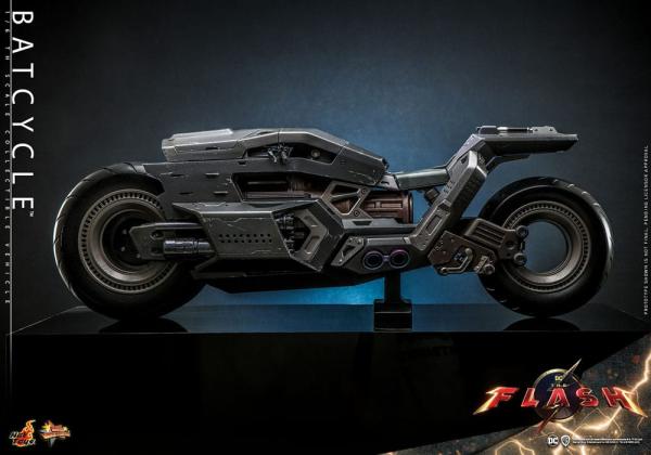 The Flash Movie Masterpiece Vehicle 1/6 Batcycle 56 cm 5