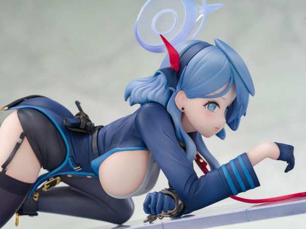 Blue Archive PVC Statue 1/7 Ako Memorial Lobby Ver. 23 cm 5
