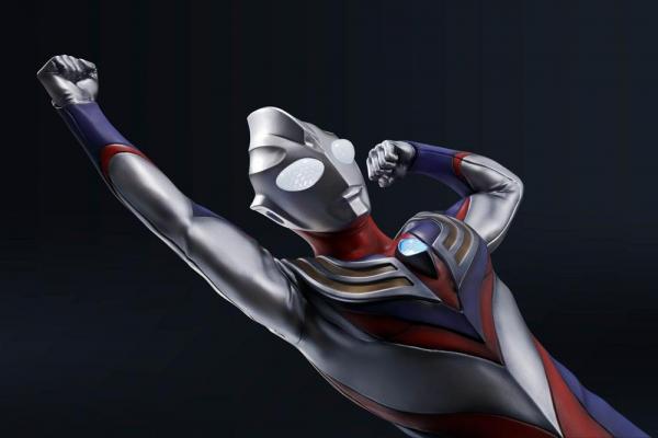 Ultraman: Ultraman Tiga The Final Odyssey 67 cm Premium Statue - Bandai Tamashii