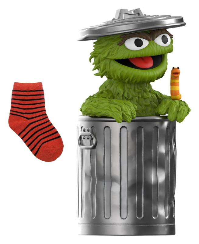 Sesame Street SuperSize Vinyl Figure Oscar The Grouch 2