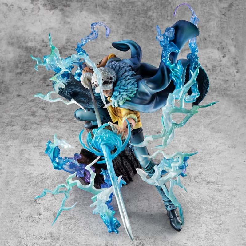 One Piece Portrait Of Pirates WA-MAXIMUM PVC Statue Trafalgar Law The Surgeon of Death Awaken Ver. 2 3
