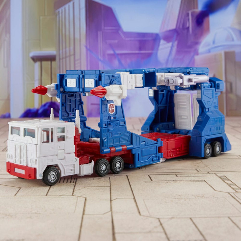 The Transformers: The Movie Generations Studio Series Commander Class Action Figure 86-21 Ultra Magn 13