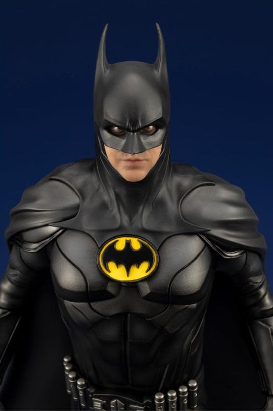 DC Comics The Flash Movie: Batman 1/6 ARTFX PVC Statue - Kotobukiya