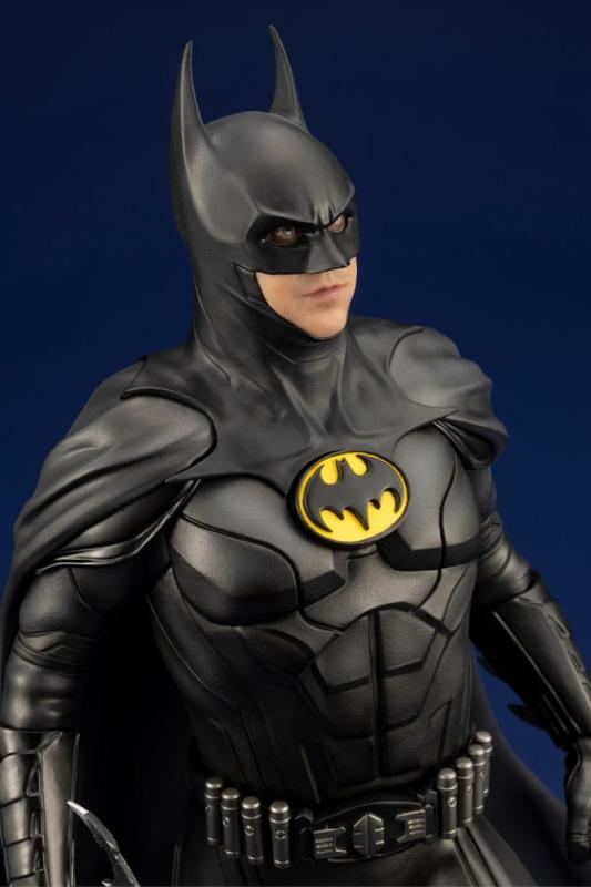 DC Comics The Flash Movie: Batman 1/6 ARTFX PVC Statue - Kotobukiya