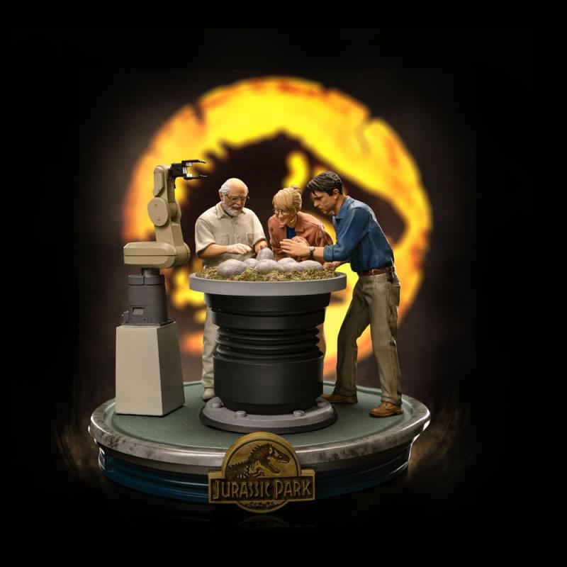 Jurassic Park: Dino Hatching 1/10 Scale Statue - Iron Studios