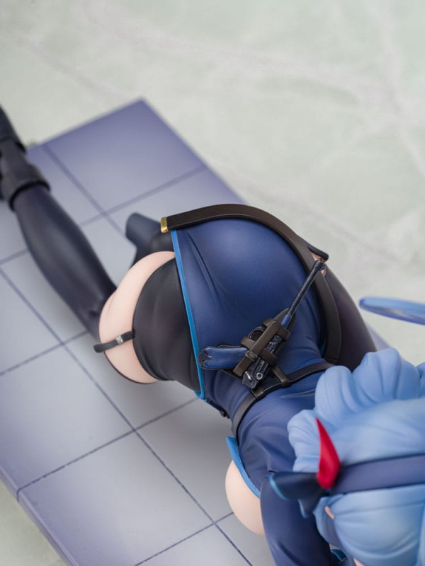 Blue Archive PVC Statue 1/7 Ako Memorial Lobby Ver. 23 cm 2