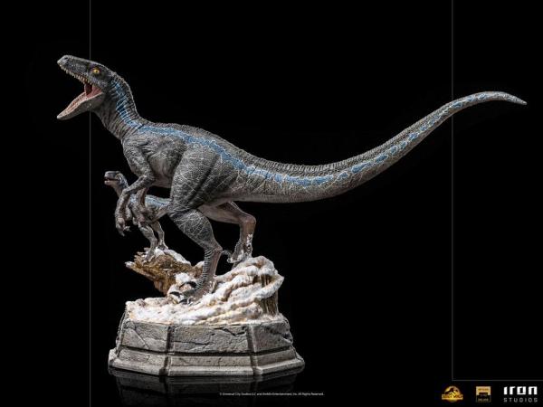 Jurassic World Dominion Deluxe Art Scale Statue 1/10 Blue and Beta 20 cm