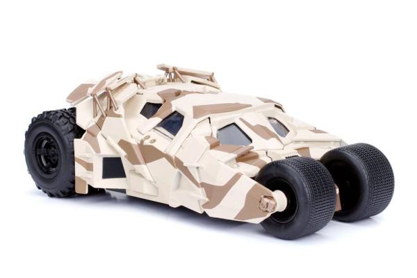 Batman The Dark Knight Diecast Model 1/24 2008 Batmobile Camo with figure 3