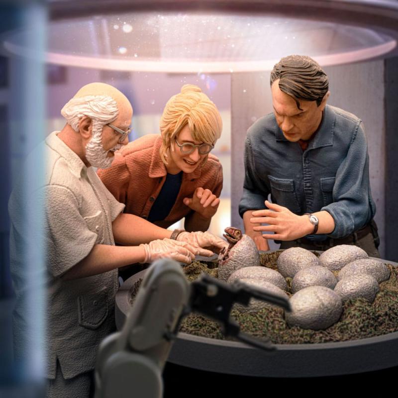 Jurassic Park: Dino Hatching 1/10 Scale Statue - Iron Studios