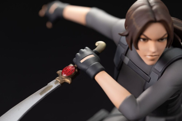 Tomb Raider PVC Statue The Legend of Lara Croft 19 cm 3