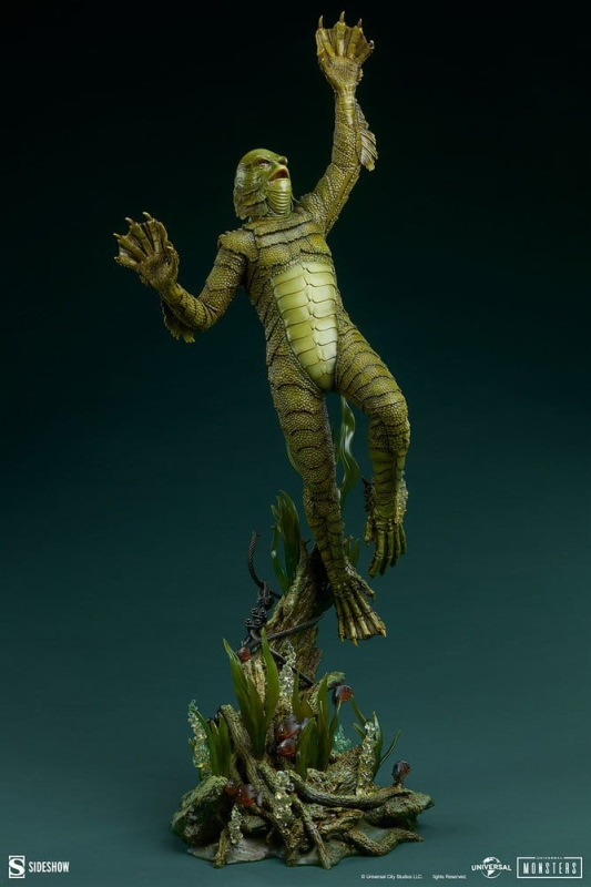 Universal Monsters Premium Format Figure Creature from the Black Lagoon 80 cm 11