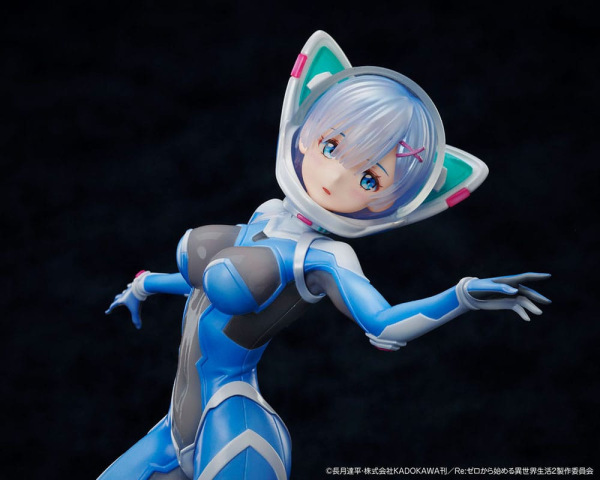 Re:Zero Starting Life in Another World PVC Statue 1/7 Rem A×A SF Space Suit 26 cm 4