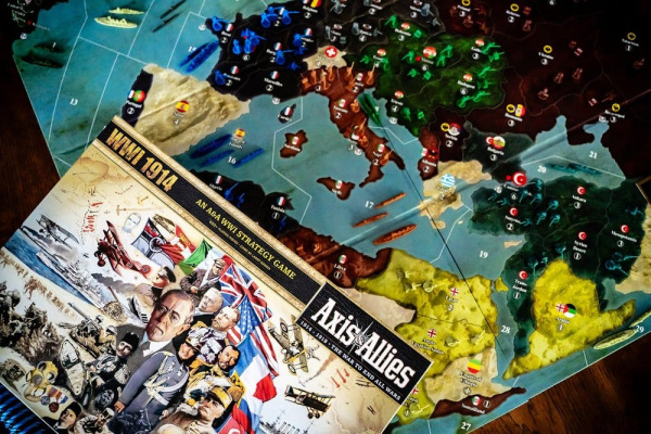 Avalon Hill board game Axis & Allies: 1914 *English Version* 1