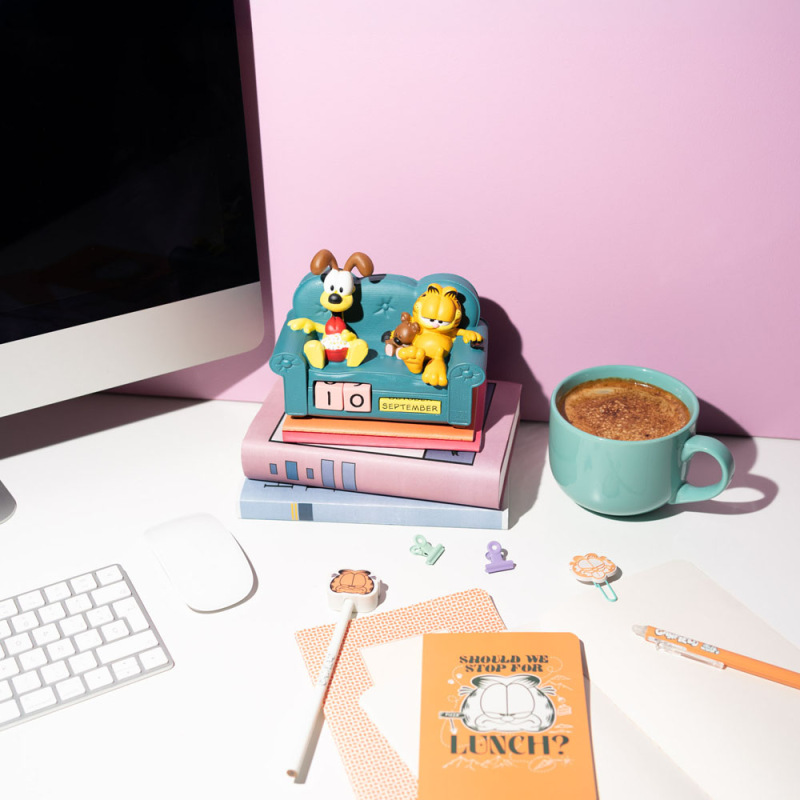 Garfield 3D perpetual Calendar 5